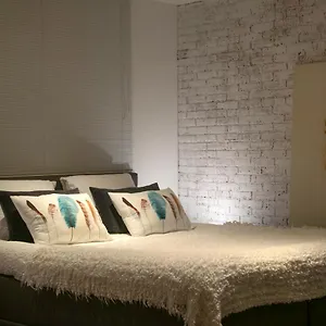 2* Bed & Breakfast Sloterpark