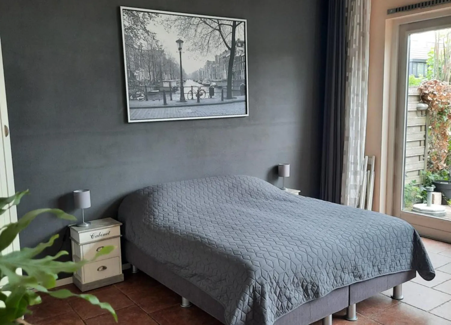 Quarenta Studio Amsterdam 2*,